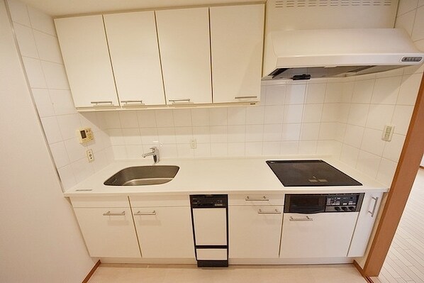 ストーリア赤坂の物件内観写真